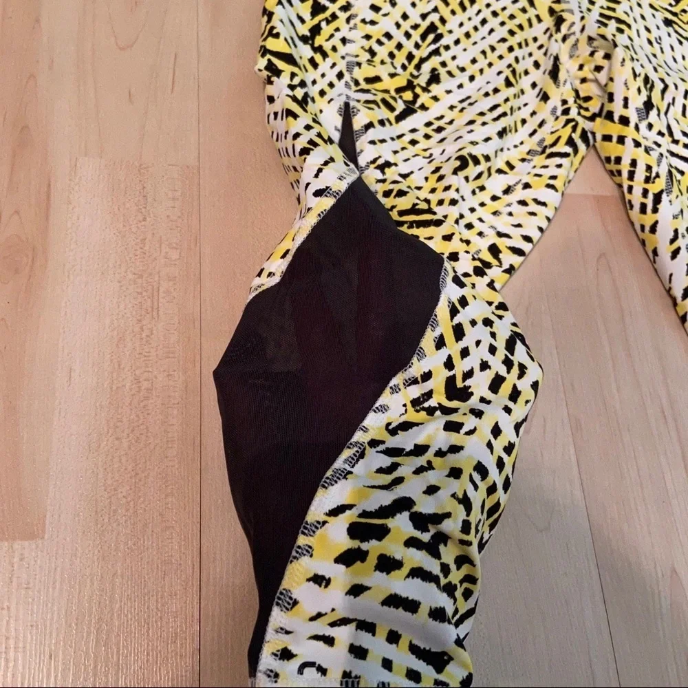 Lolë‎  capris - Picture 3 of 7